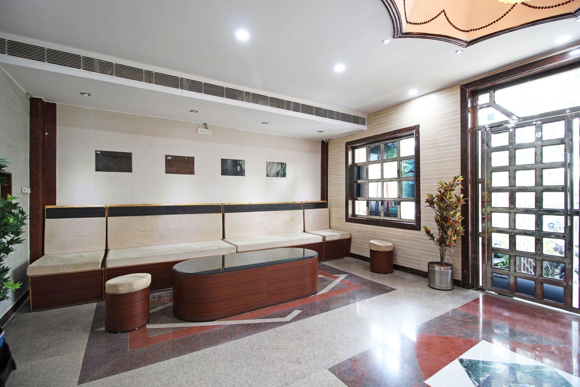 Merit Hotel Agra  Esterno foto